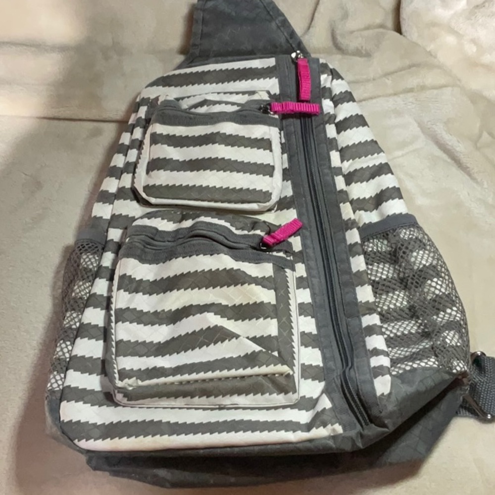 Thirty-One - Grey & White sling bag w/Pink accent